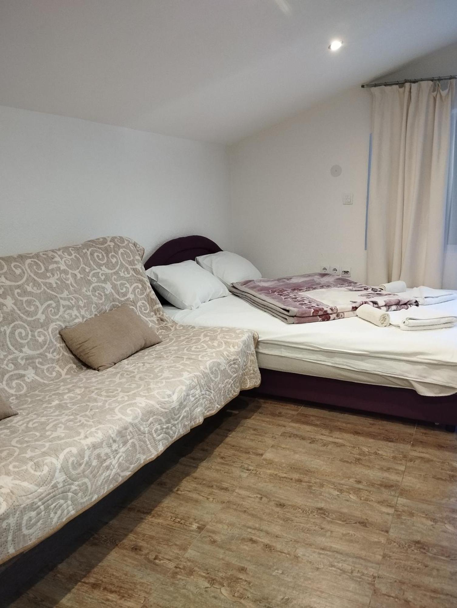 Ferienwohnung Lela Josanicka Banja Exterior foto